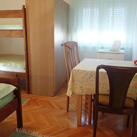 And With Parking Space Starigrad, Paklenica - 25345 Gostinjska kuća 3*