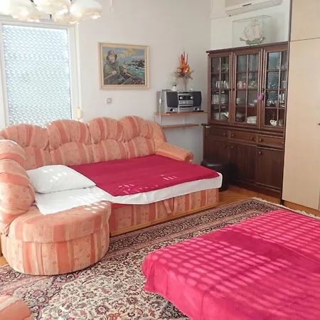 Penzion And With Parking Space Starigrad, Paklenica - 25345